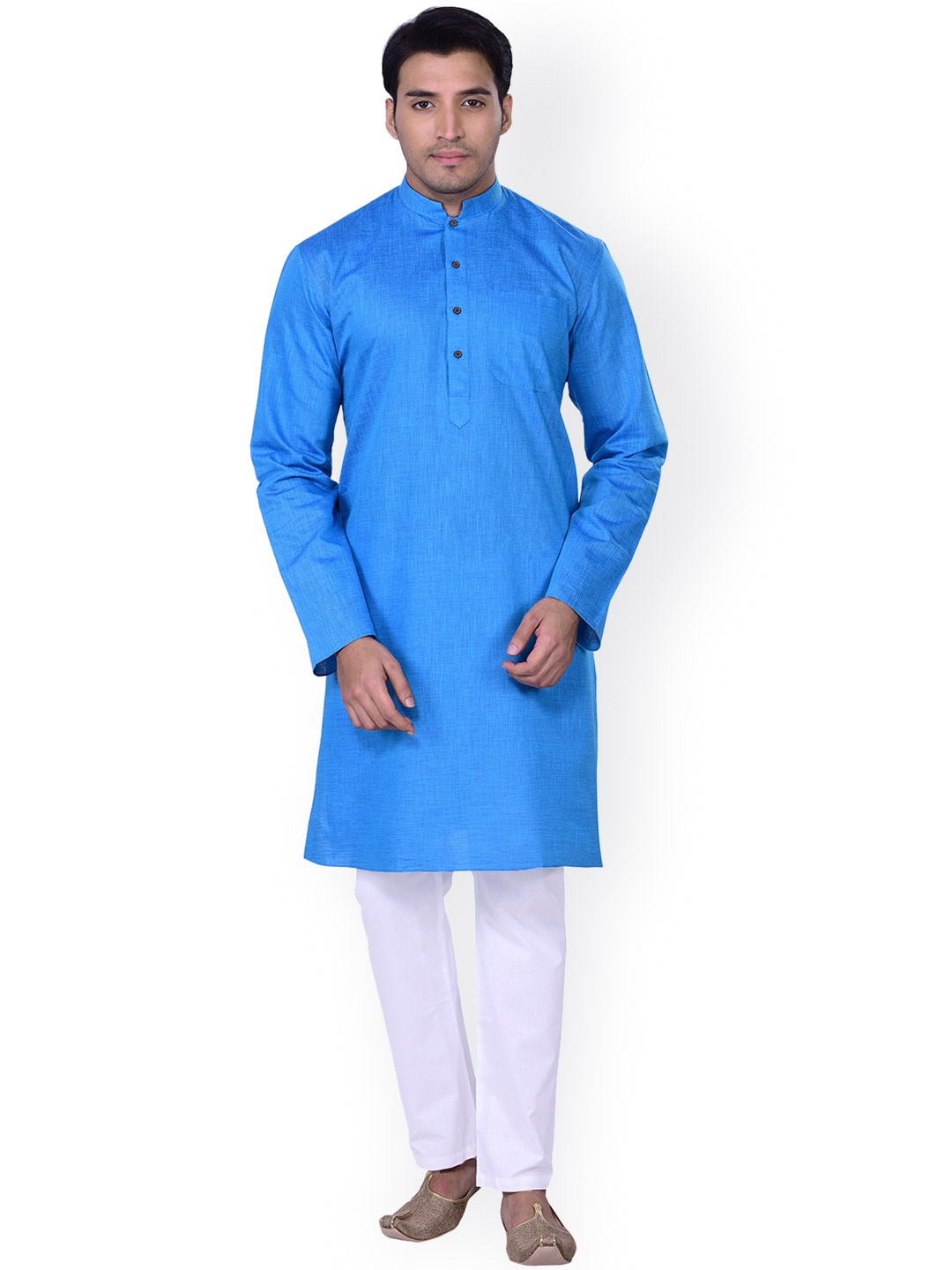 

Manyavar Men Blue Solid Straight Kurta