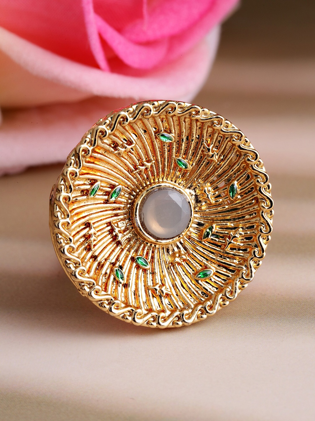 

KARATCART Gold-Plated & Kundan Studded Finger Ring