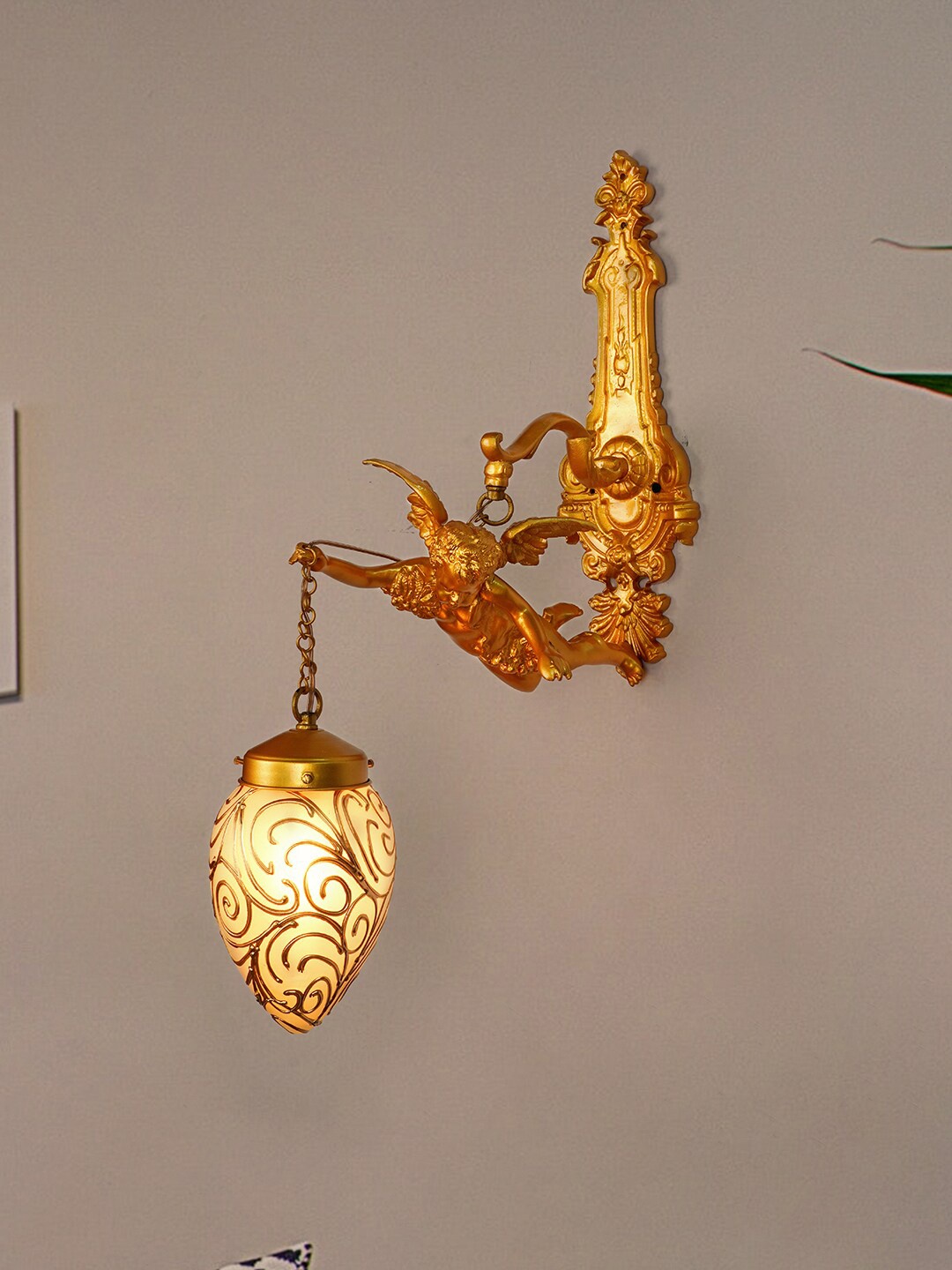 

Fos Lighting Gold-Toned & White Textured Jaipuri Wall Lamps