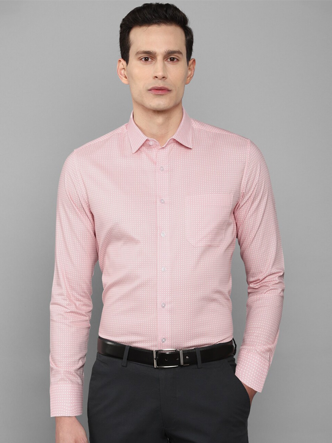 

Louis Philippe Men Pink Solid Slim Fit Formal Pure Cotton Shirt