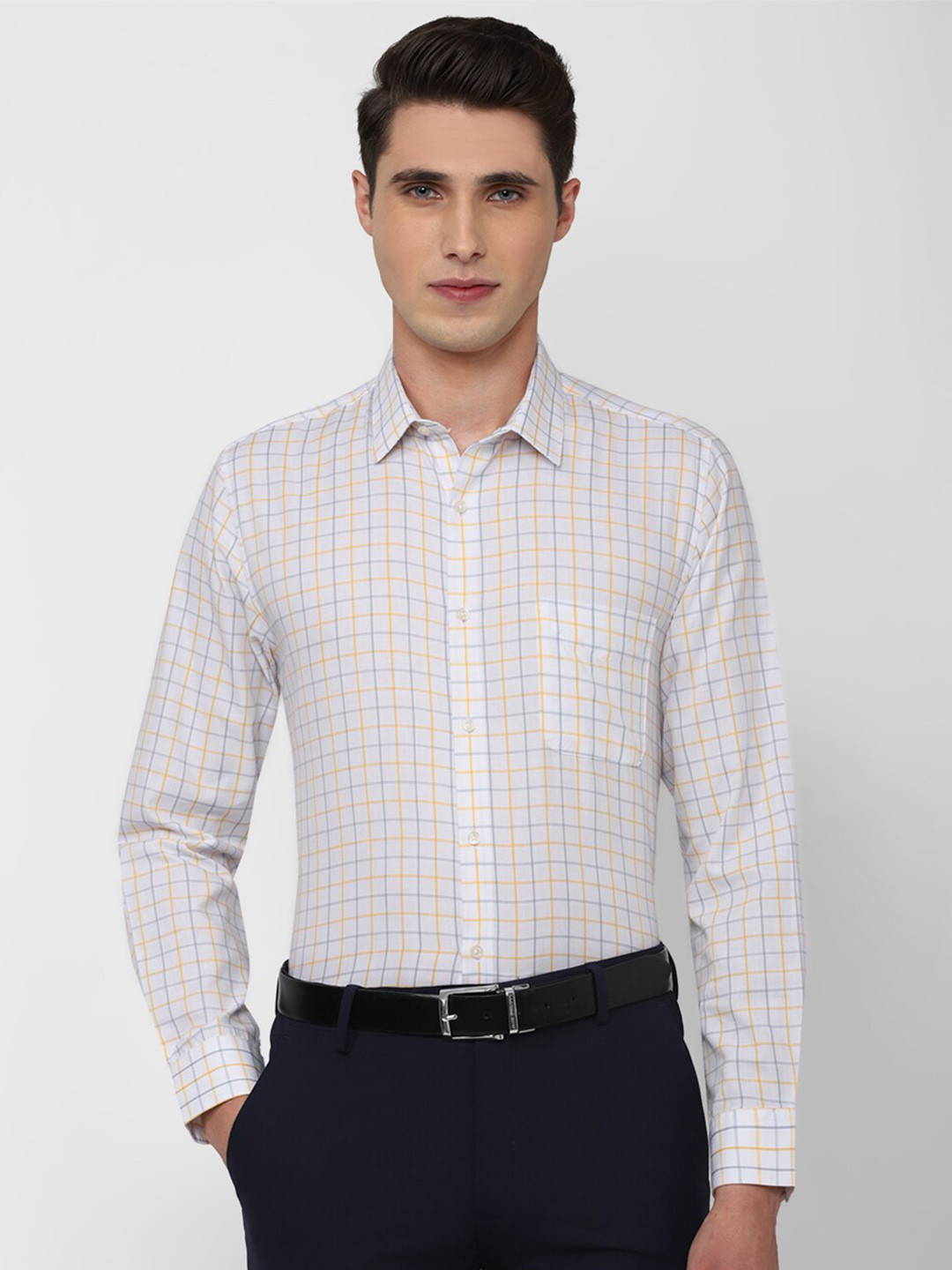 

Peter England Men Grey Checked Cotton Formal Shirt