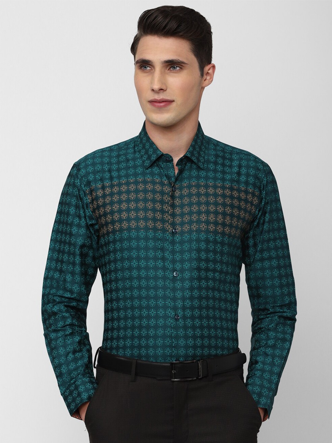 

Peter England Men Green Ethnic Motifs Formal Shirt