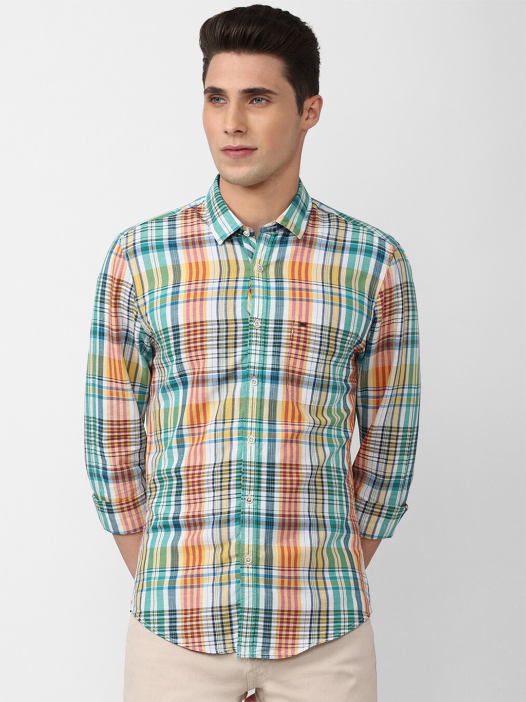 

Peter England Casuals Men White Slim Fit Checked Casual Shirt