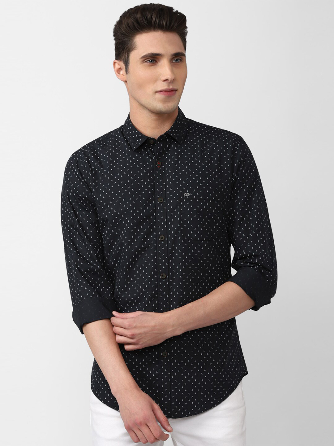 

Peter England Casuals Men Navy Blue Slim Fit Printed Pure Cotton Casual Shirt