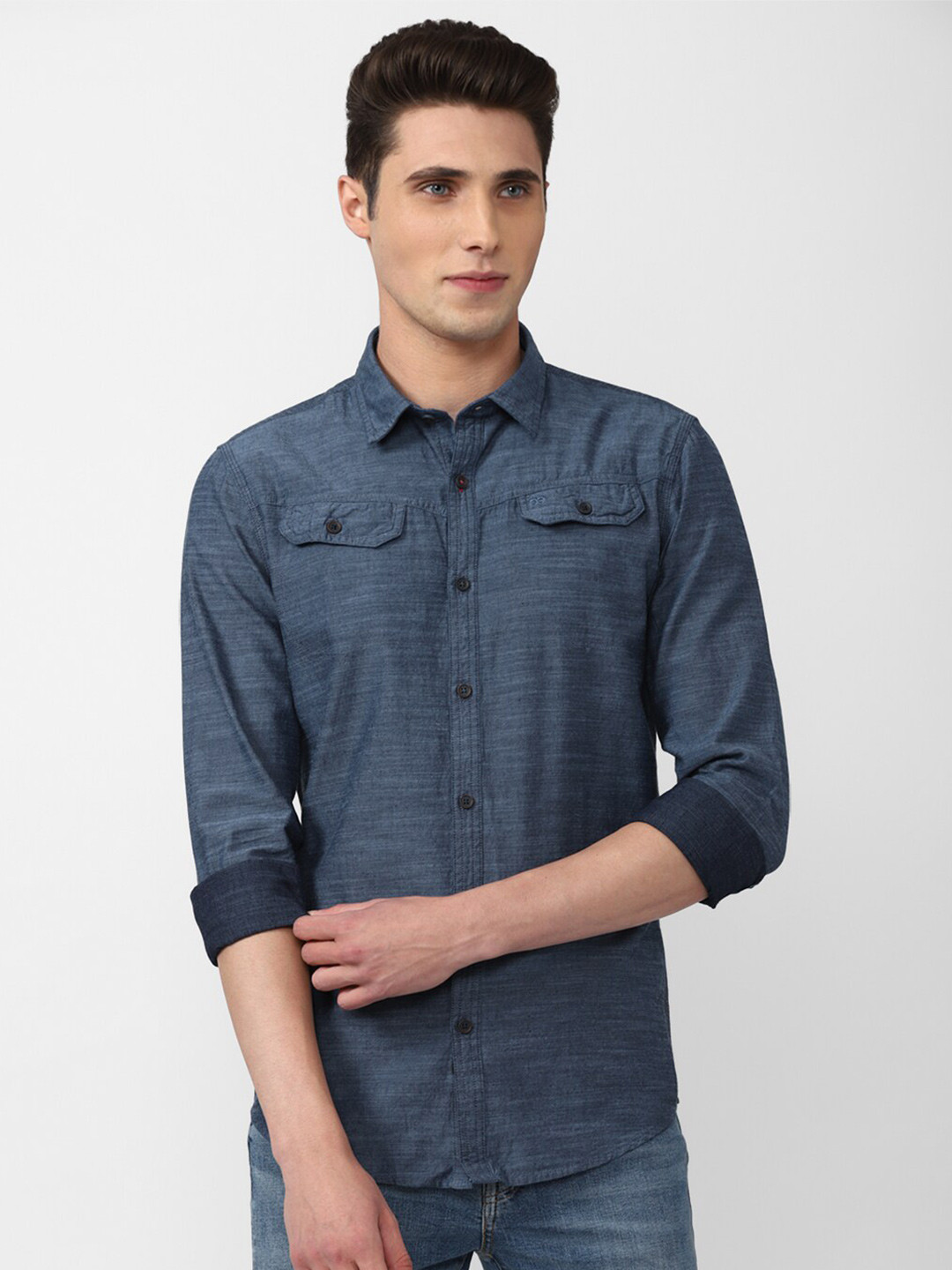 

Peter England Casuals Men Blue Solid Cotton Slim Fit Casual Shirt