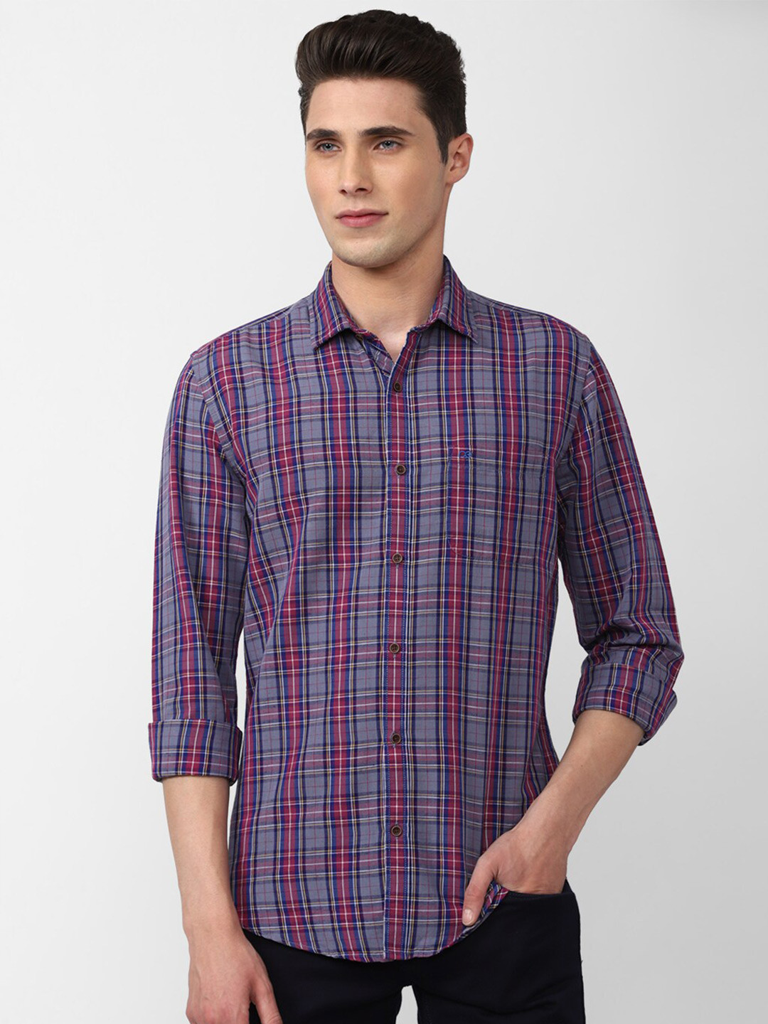 

Peter England Casuals Men Blue Checked Cotton Slim Fit Casual Shirt