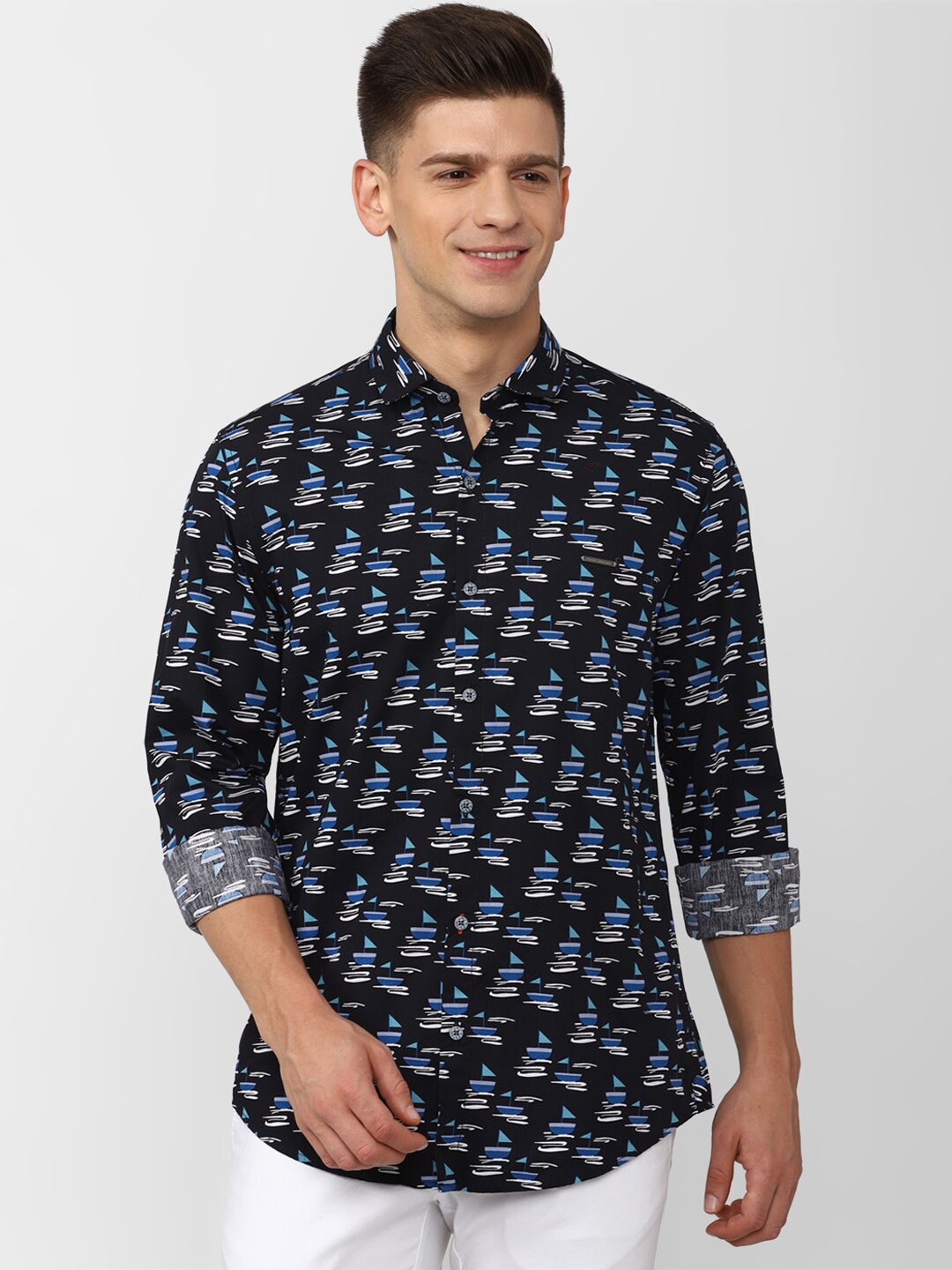 

Peter England Casuals Men Black Slim Fit Printed Casual Cotton Shirt