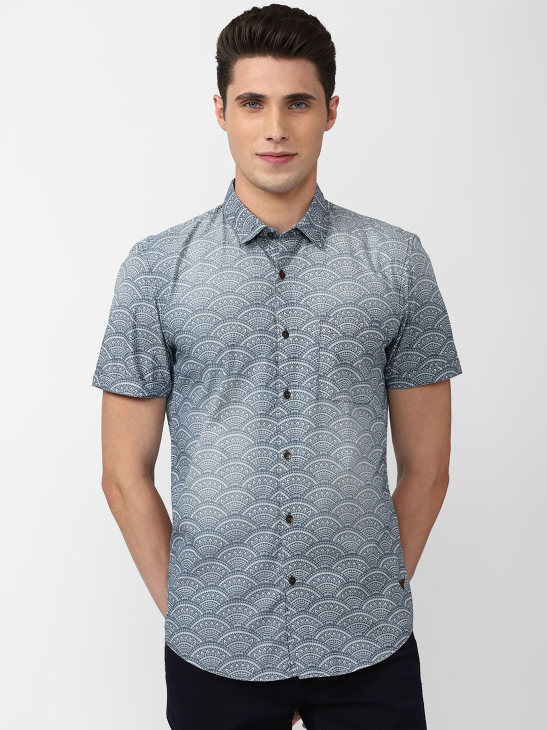 

Peter England Casuals Men Blue Slim Fit Printed Cotton Casual Shirt