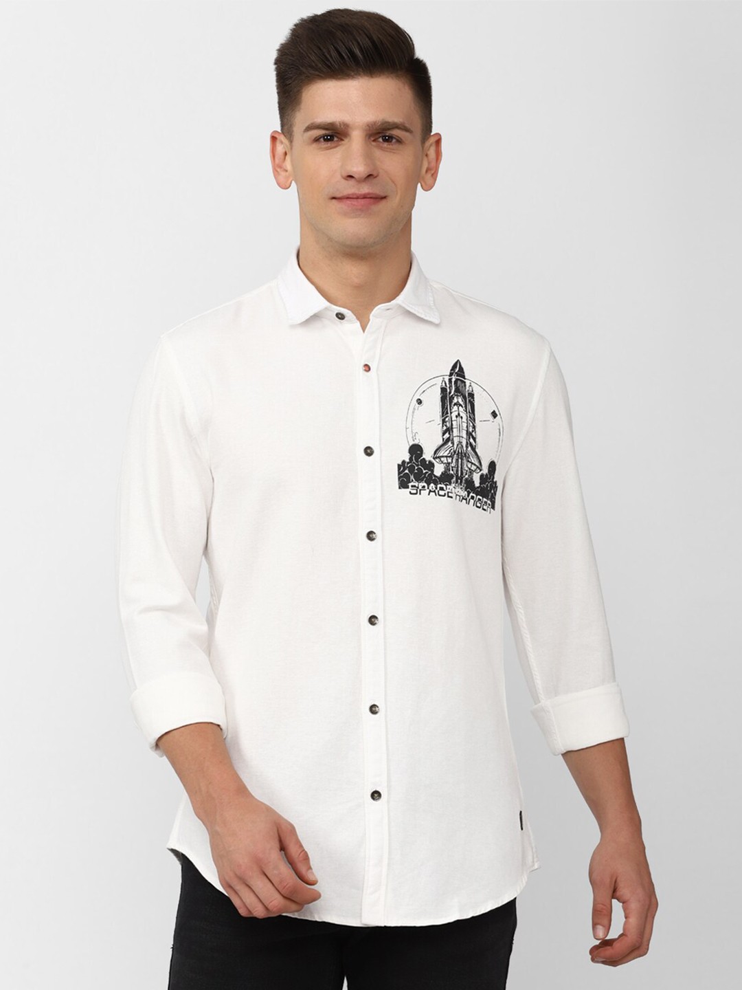 

Peter England Casuals Men White Slim Fit Printed Casual Shirt