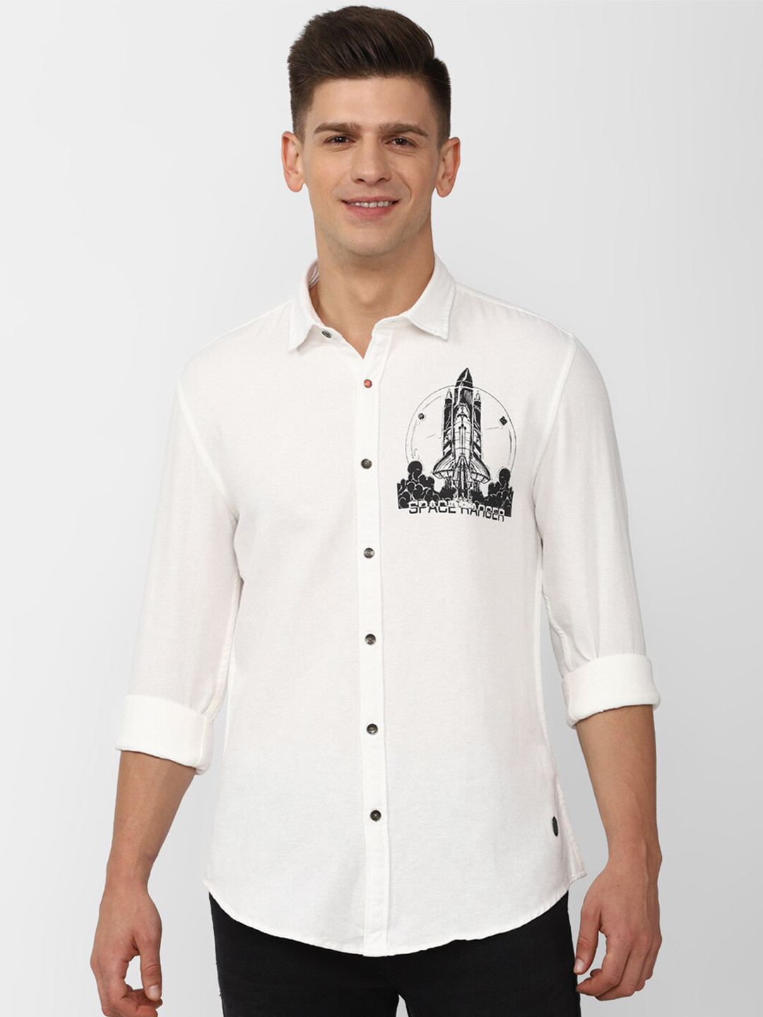 

Peter England Casuals Men White Slim Fit Graphic Printed Casual Shirt
