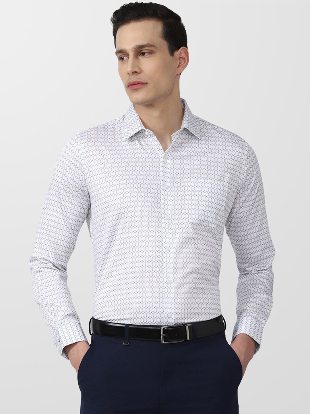 

Van Heusen Men White Slim Fit Pure Cotton Printed Formal Shirt