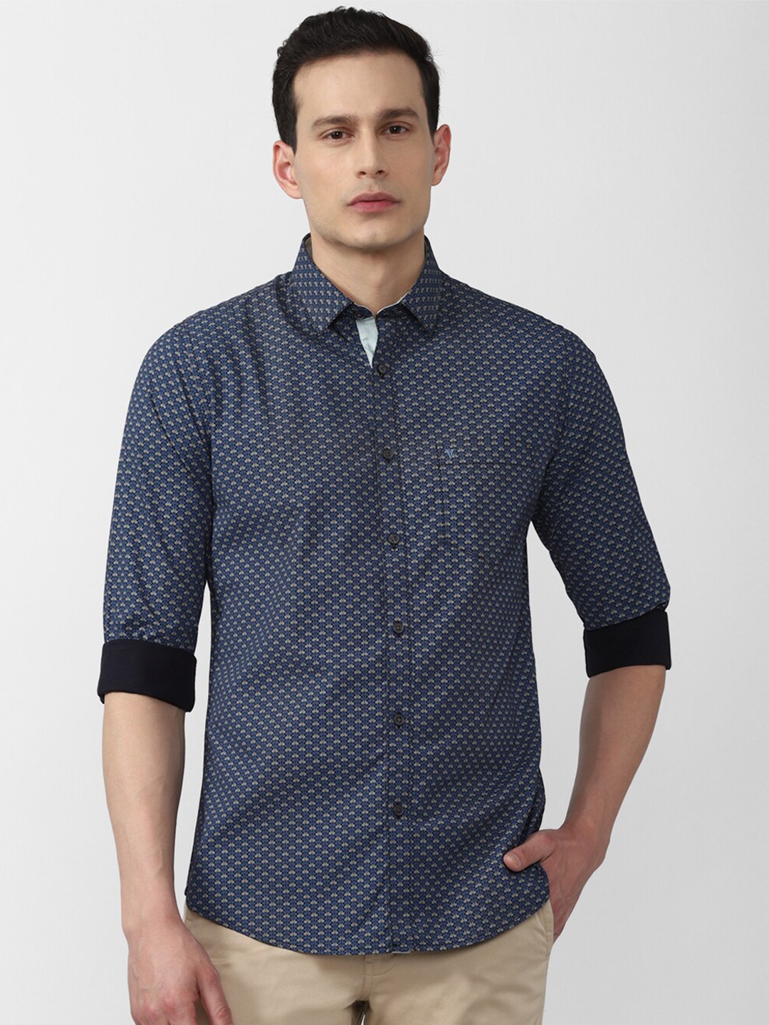 

Van Heusen Sport Men Blue Cotton Slim Fit Printed Casual Shirt