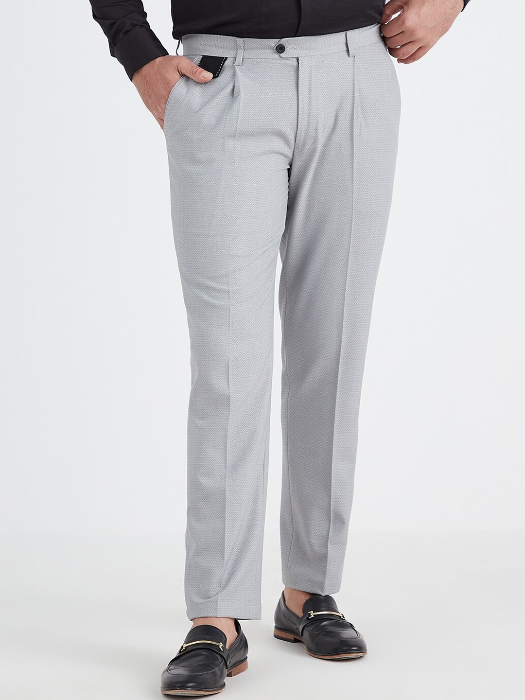 

MR BUTTON Men Grey Slim Fit Pleated Trousers