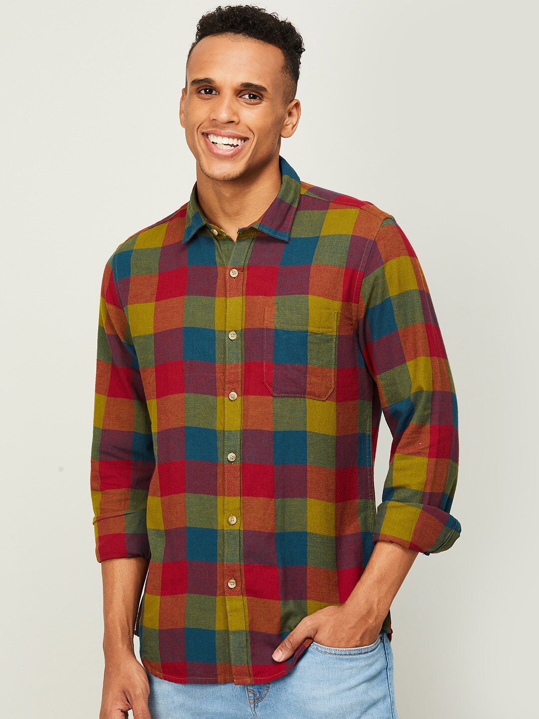 

Bossini Men Olive Green Buffalo Checks Cotton Casual Shirt