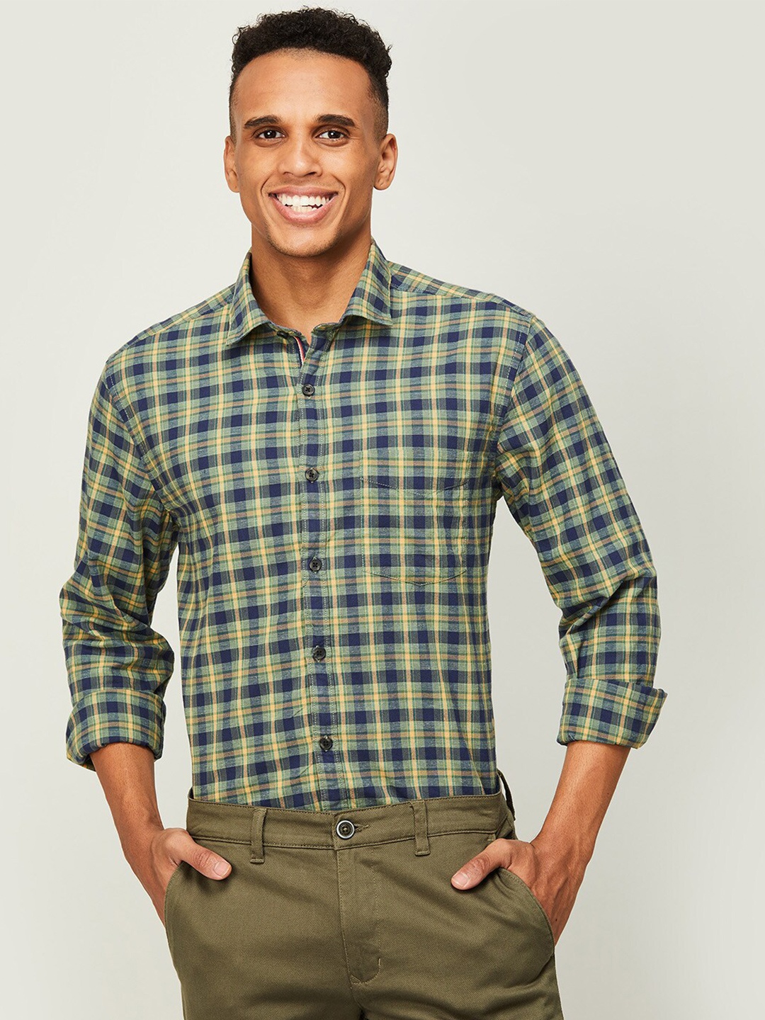 

CODE by Lifestyle Men Green Checked Casual Shirt