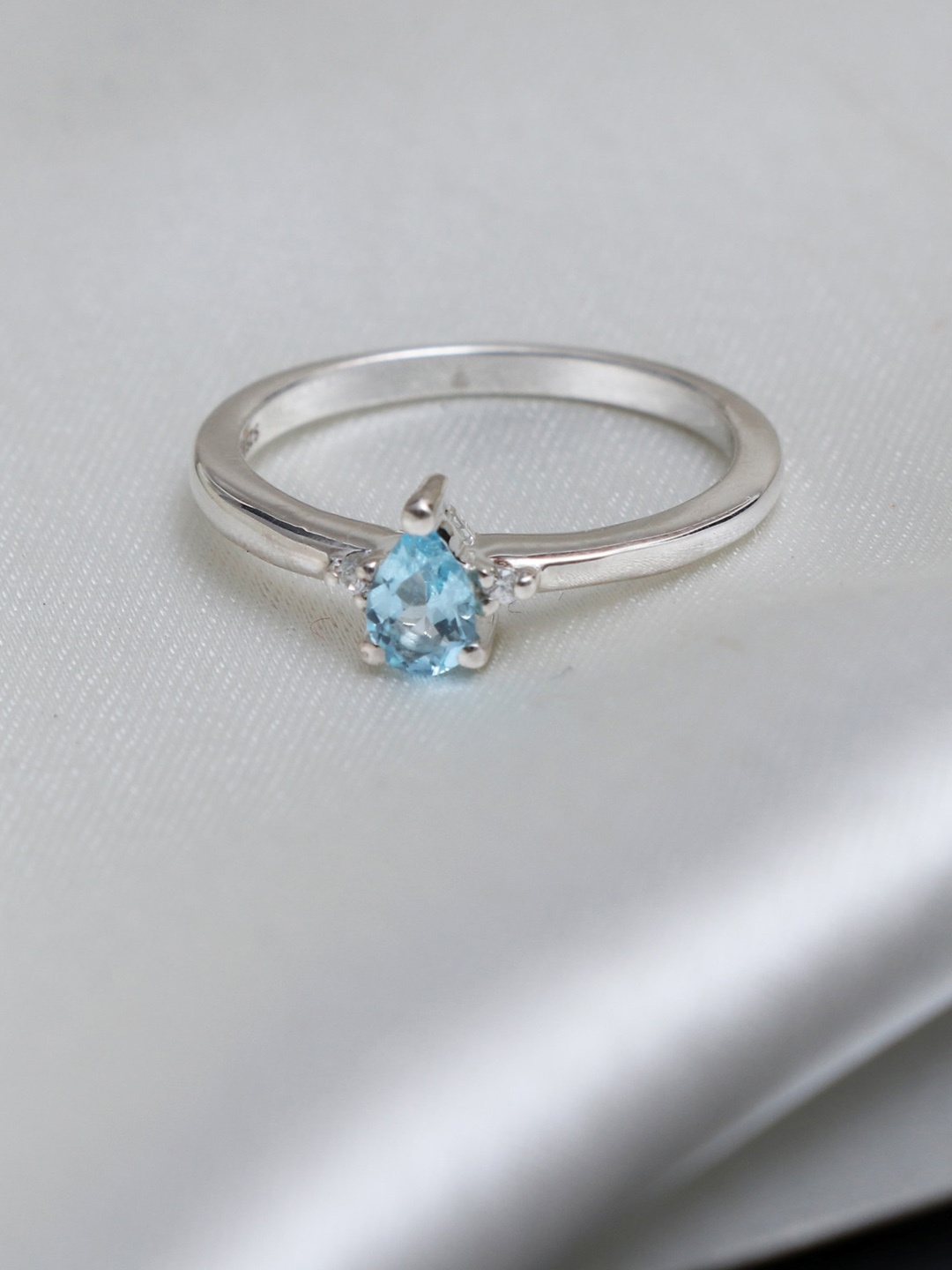 

HIFLYER JEWELS Rhodium Plated White & Blue Topaz Ring, Silver