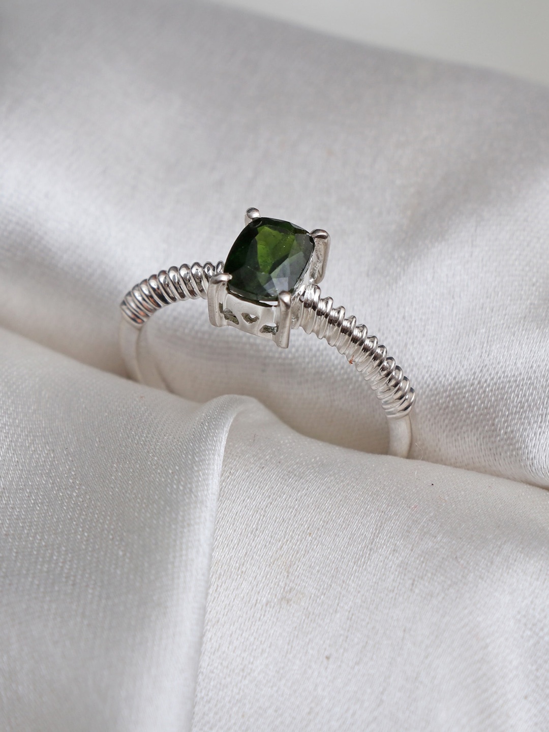 

HIFLYER JEWELS Sterling Silver Rhodium-Plated Green Stone-Studded Finger Ring