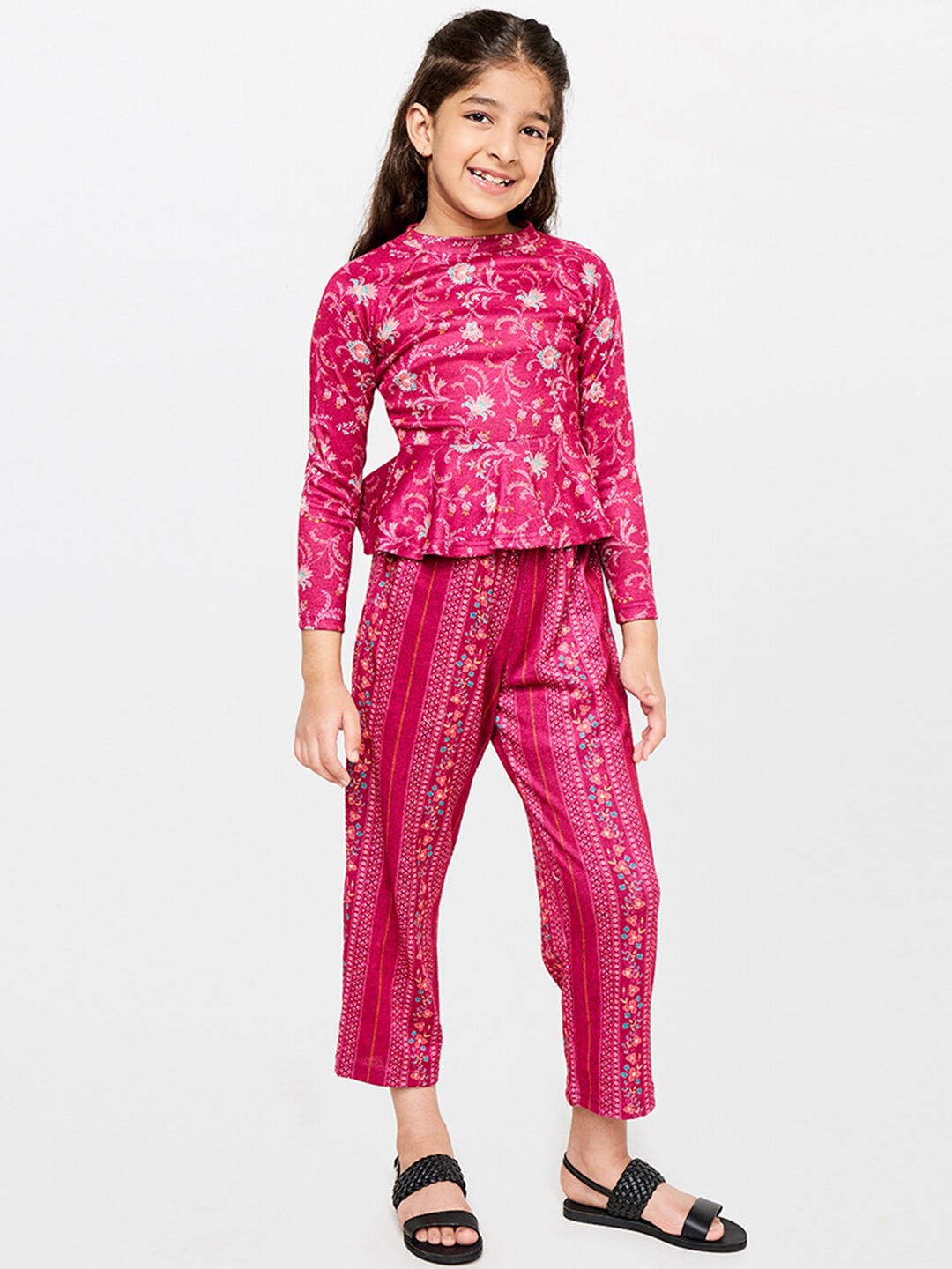 

Global Desi Girls Pink Printed Top with Pyjamas