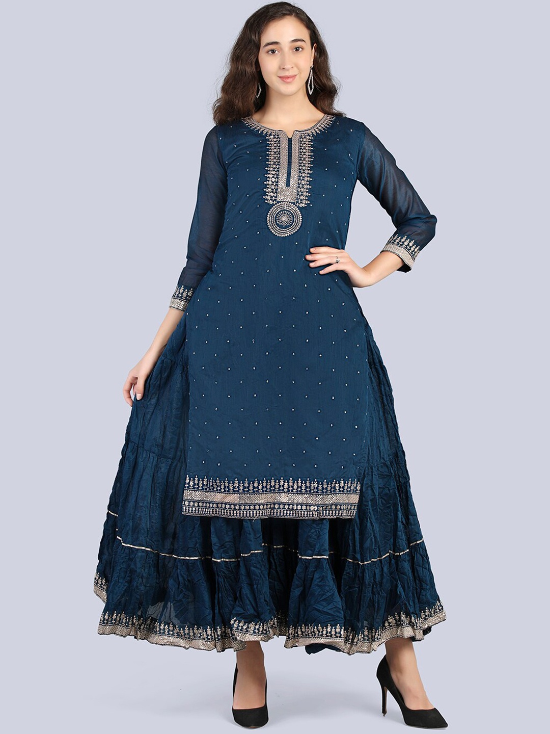 

Pakiza Women Blue Embellished Kurta