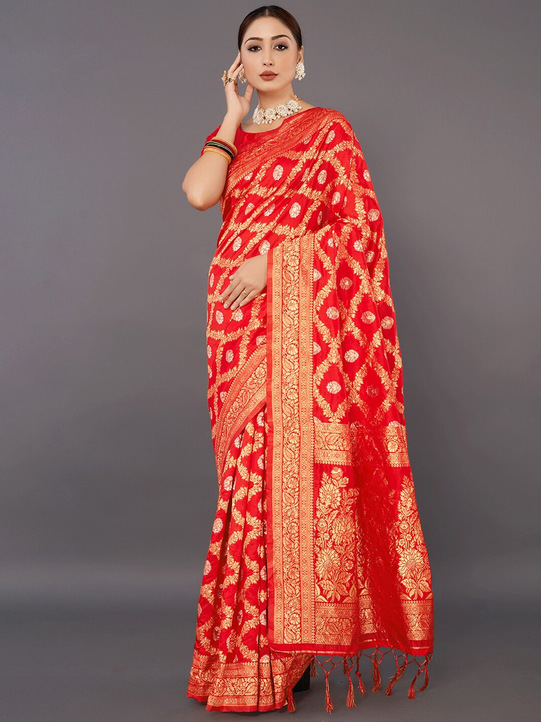

Mitera Red & Gold-Toned Woven Design Zari Silk Blend Banarasi Saree