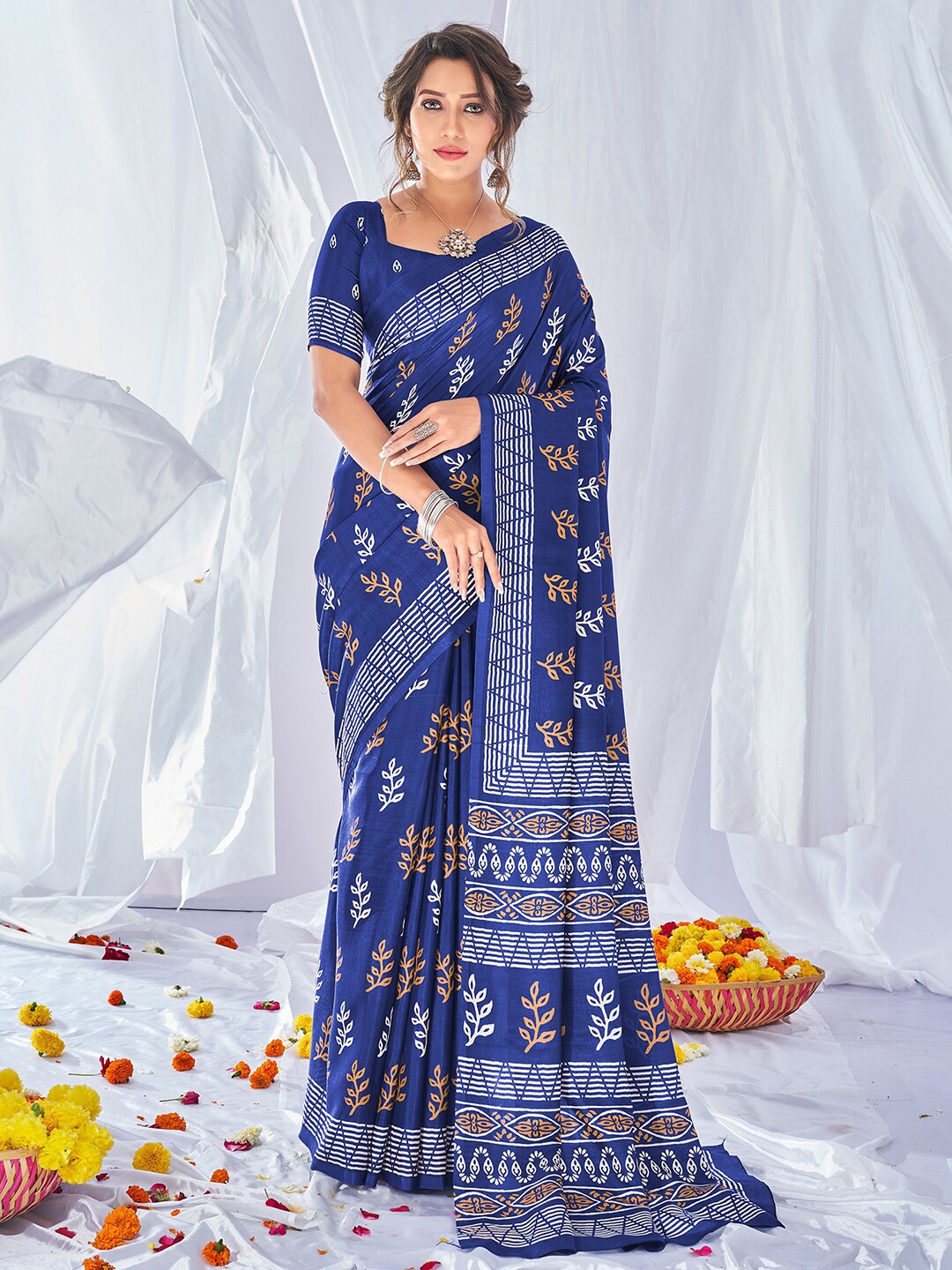 

Mitera Navy Blue & White Ethnic Motifs Bagru Saree
