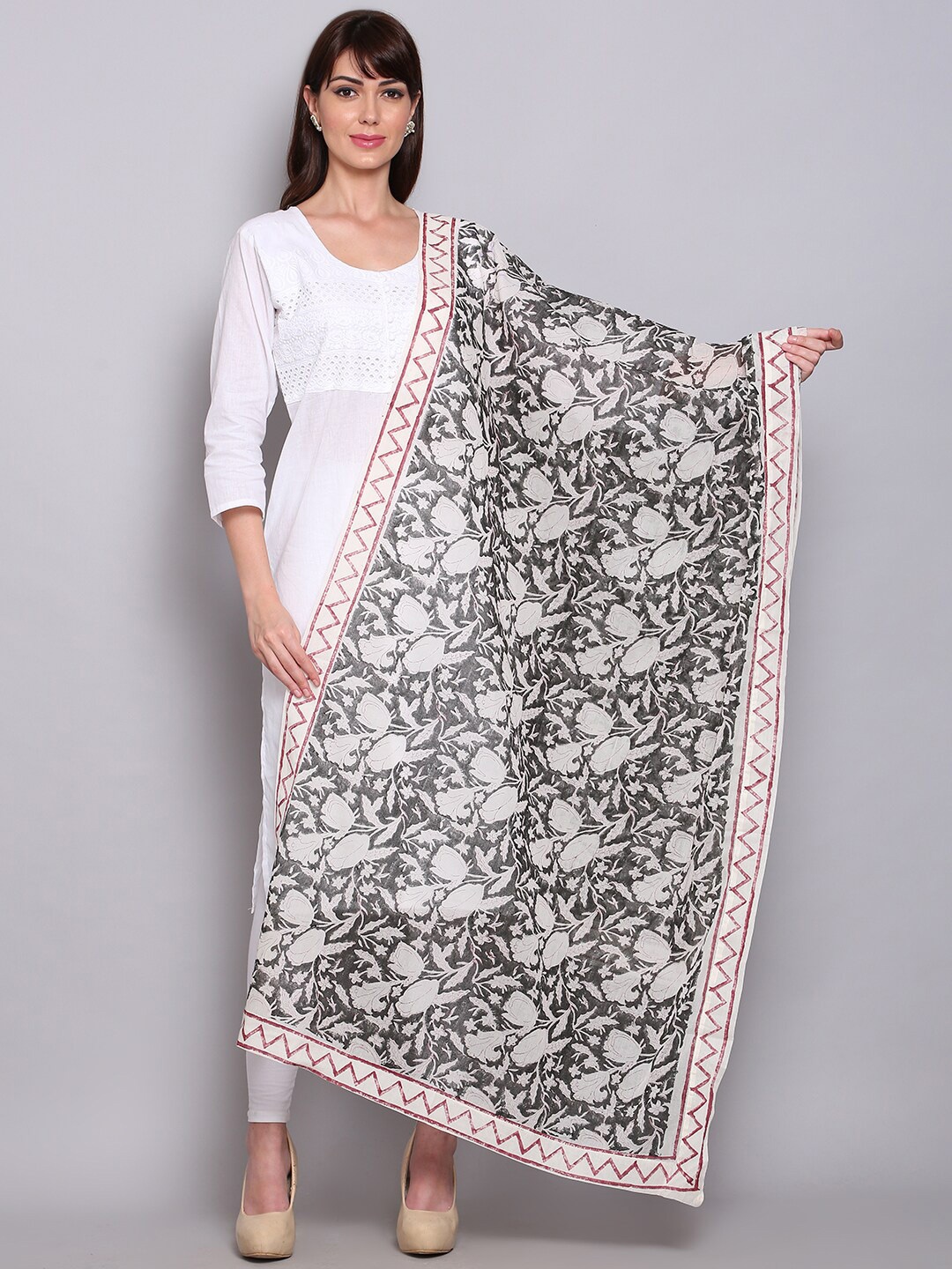 

Miaz Lifestyle Women White & Grey Printed Cotton Silk Dupatta