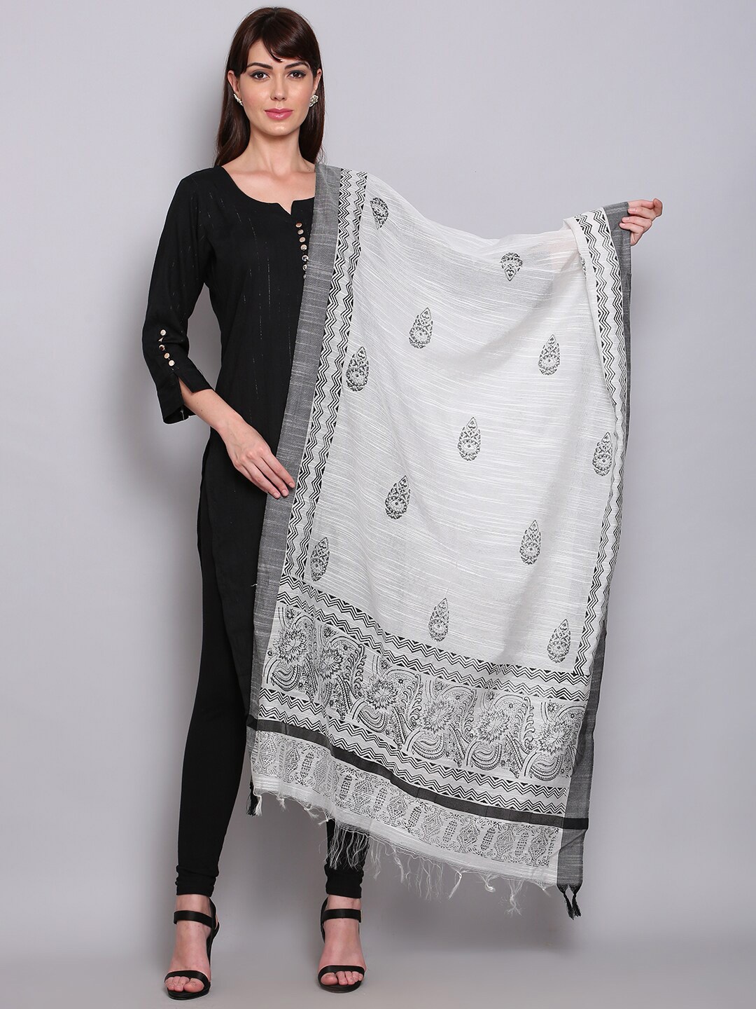 

Miaz Lifestyle White & Grey Ethnic Motifs Printed Pure Cotton Block Print Dupatta with Kantha Work