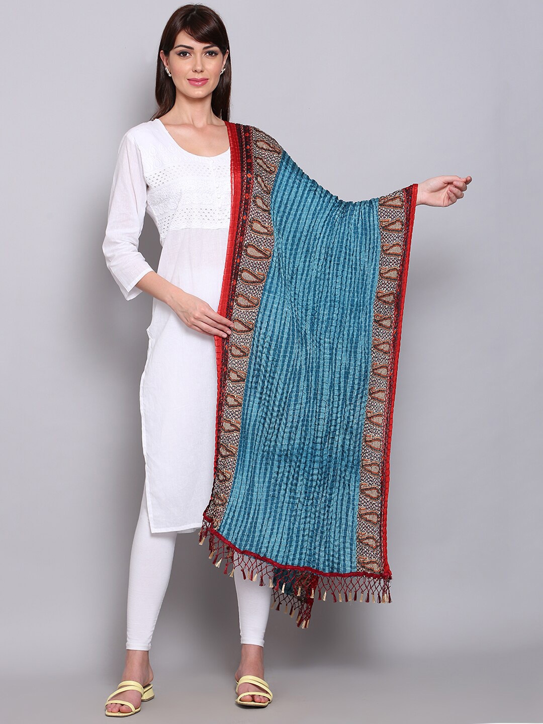 

Miaz Lifestyle Women Blue & Red Printed Leheriya Chiffon Dupatta