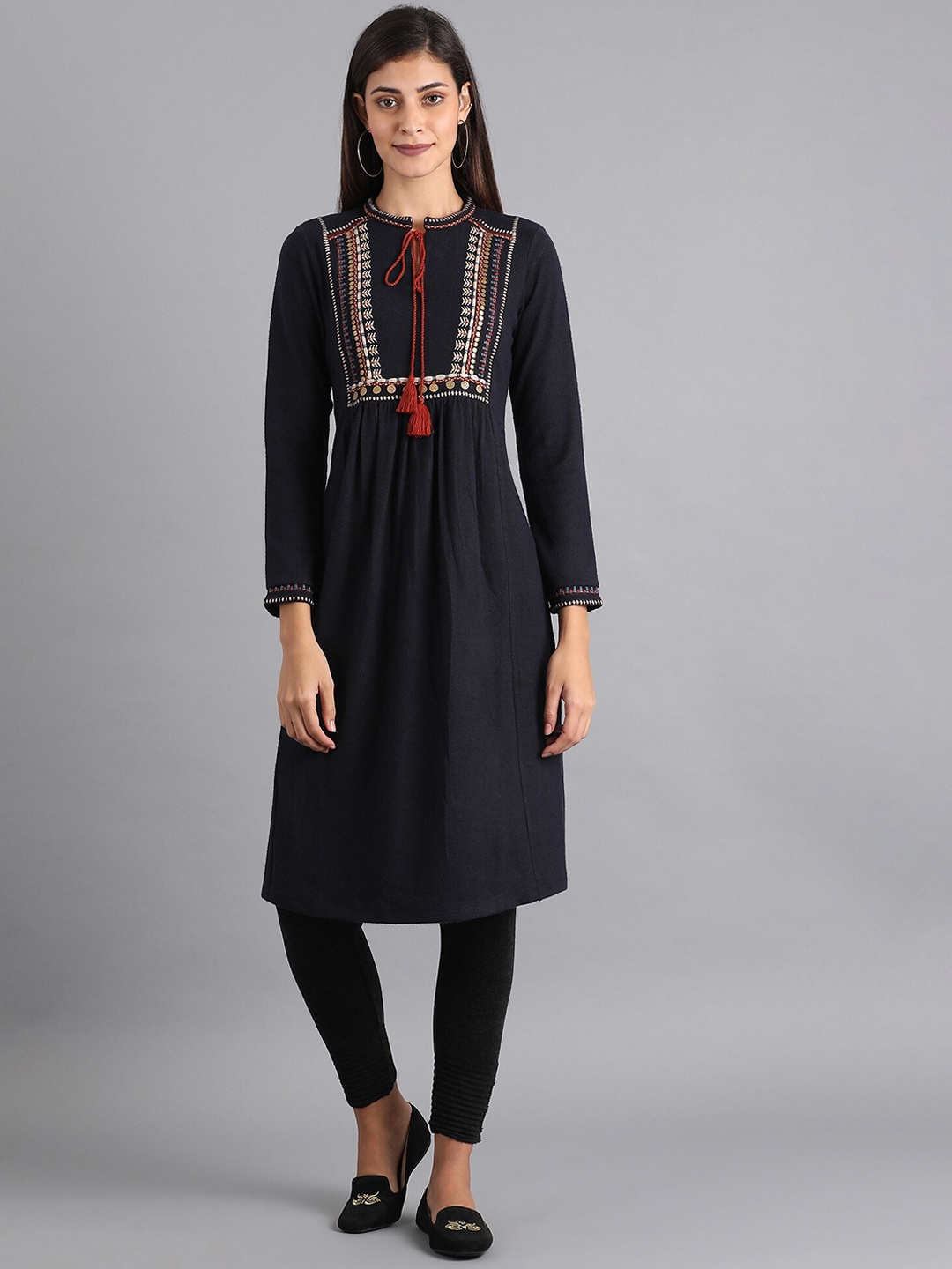 

W Women Black Yoke Design Thread Work Kurta