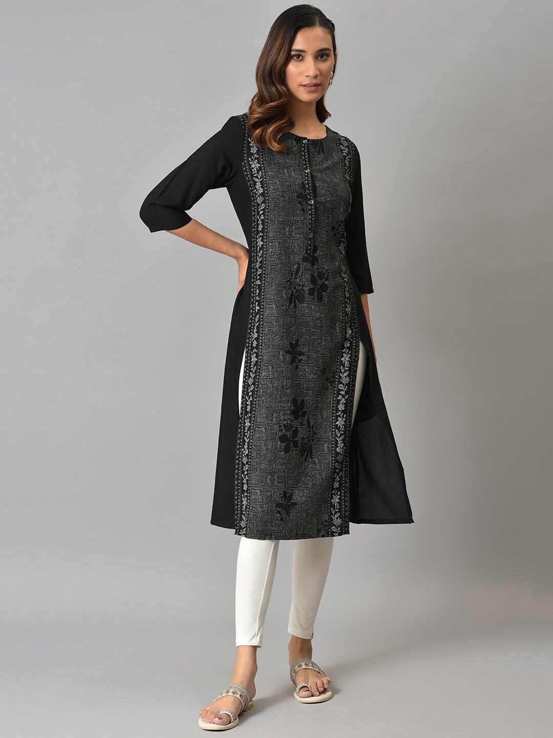 

W Women Black Ethnic Motifs Kurta