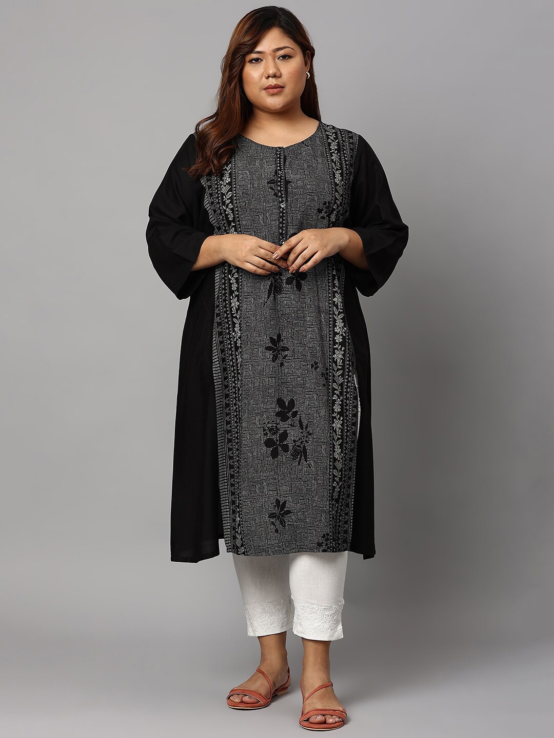 

W Women Black Geometric Printed Kurta