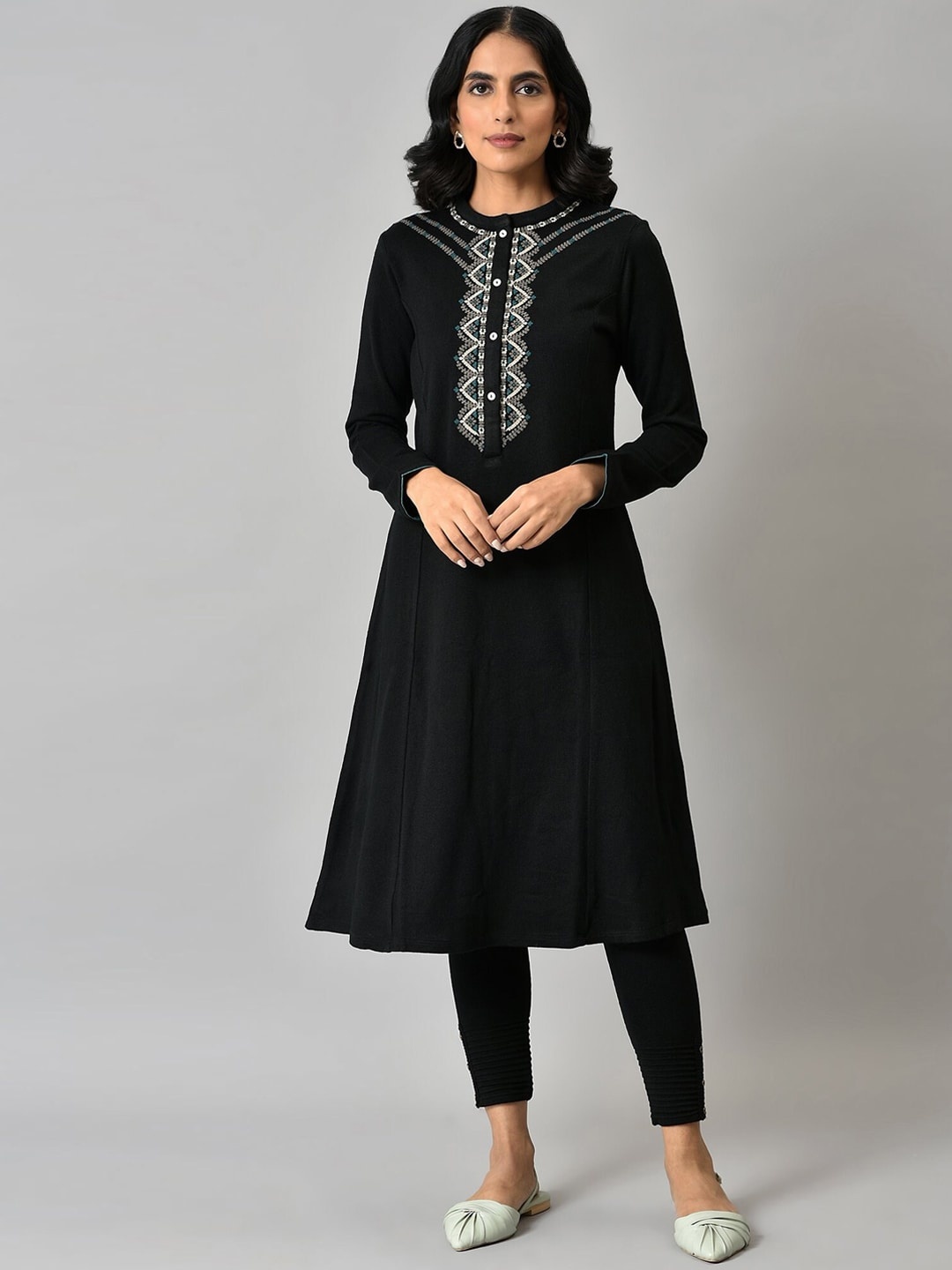 

W Women Black Yoke Design Thread Work Anarkali Kurta