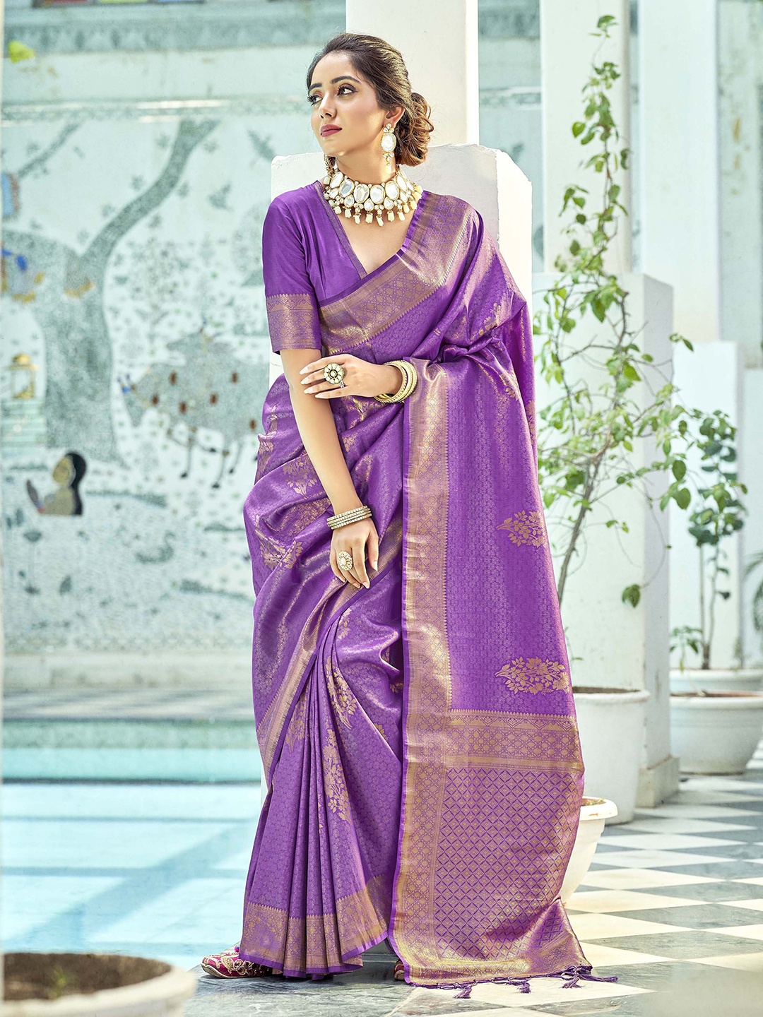 

elora Lavender & Gold-Toned Ethnic Motifs Zari Kanjeevaram Saree