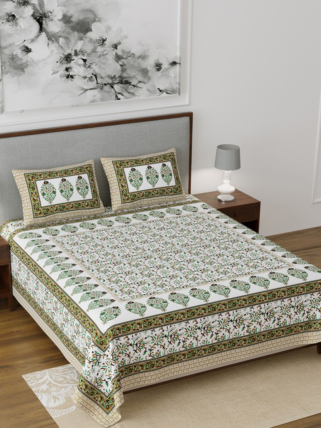 

Salona Bichona Green & White Floral Printed 120 TC King Bedsheet with 2 Pillow Covers