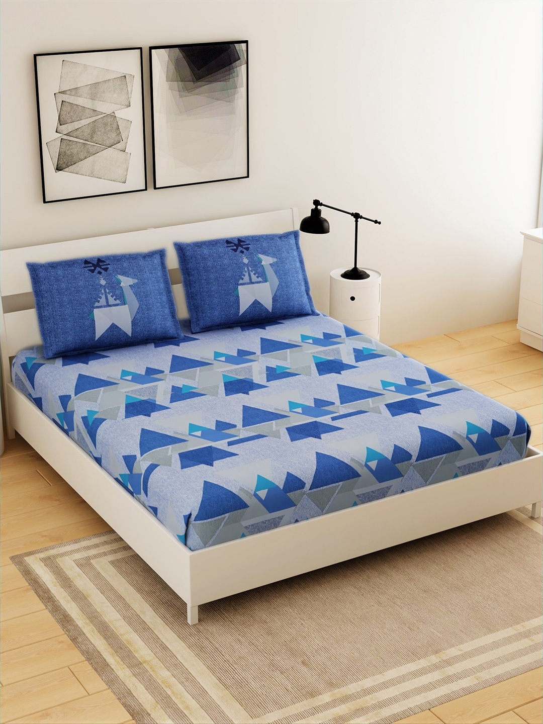 

Salona Bichona Blue & Green Floral 180 TC King Bedsheet with 2 Pillow Covers