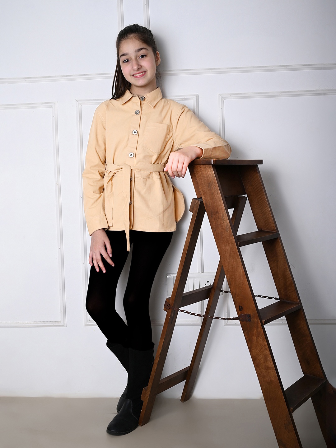 

LilPicks Girls Beige Solid Acrylic Lightweight Longline Outdoor Tailored Jacket