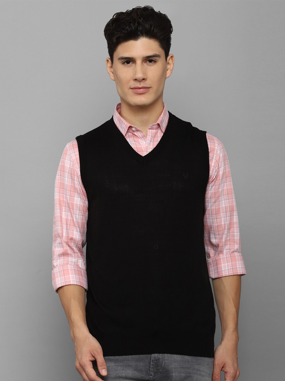 

Allen Solly Men Black Ribbed Sweater Vest