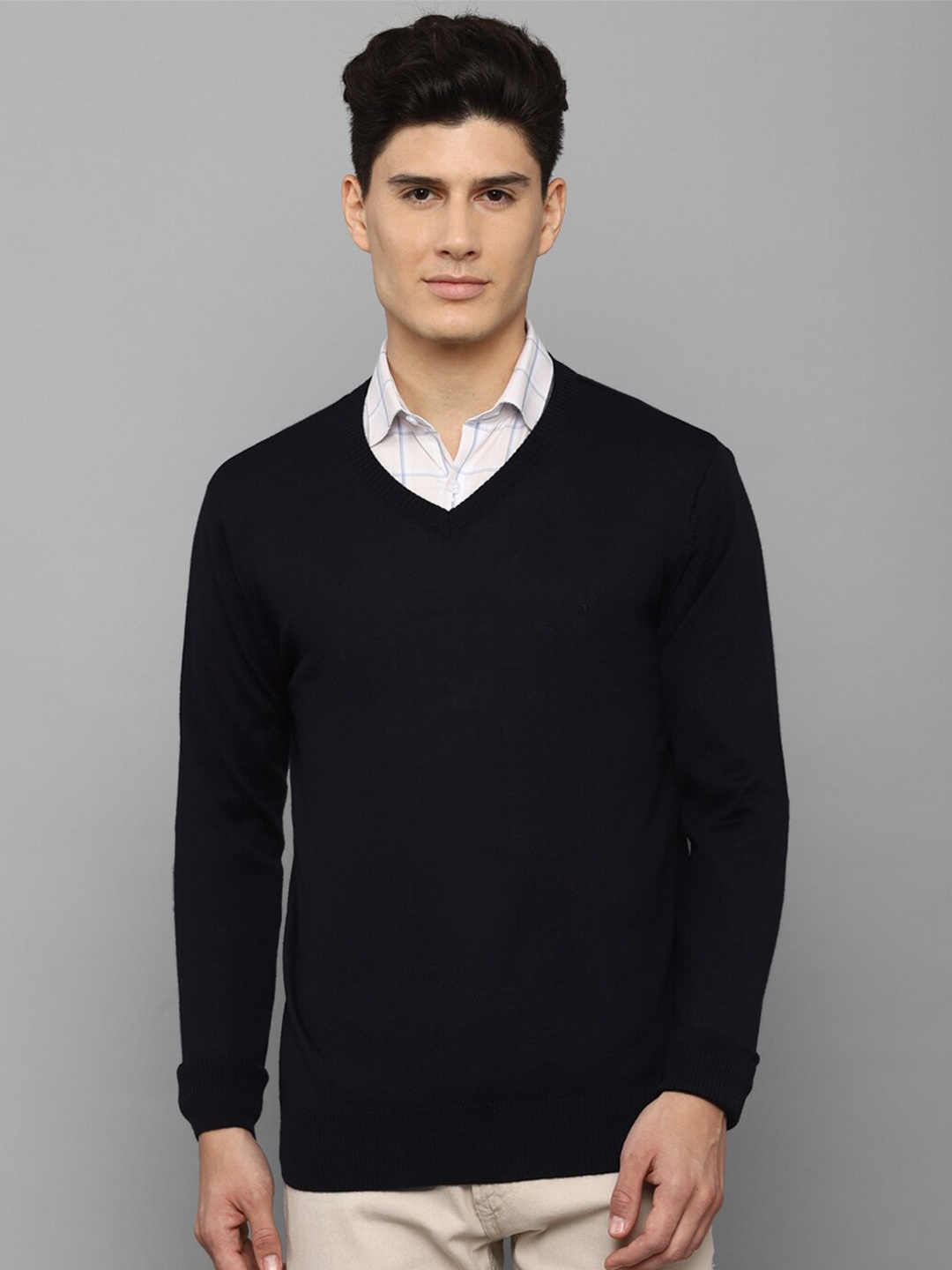 

Allen Solly Men Black Acrylic V-neck Pullover Sweater