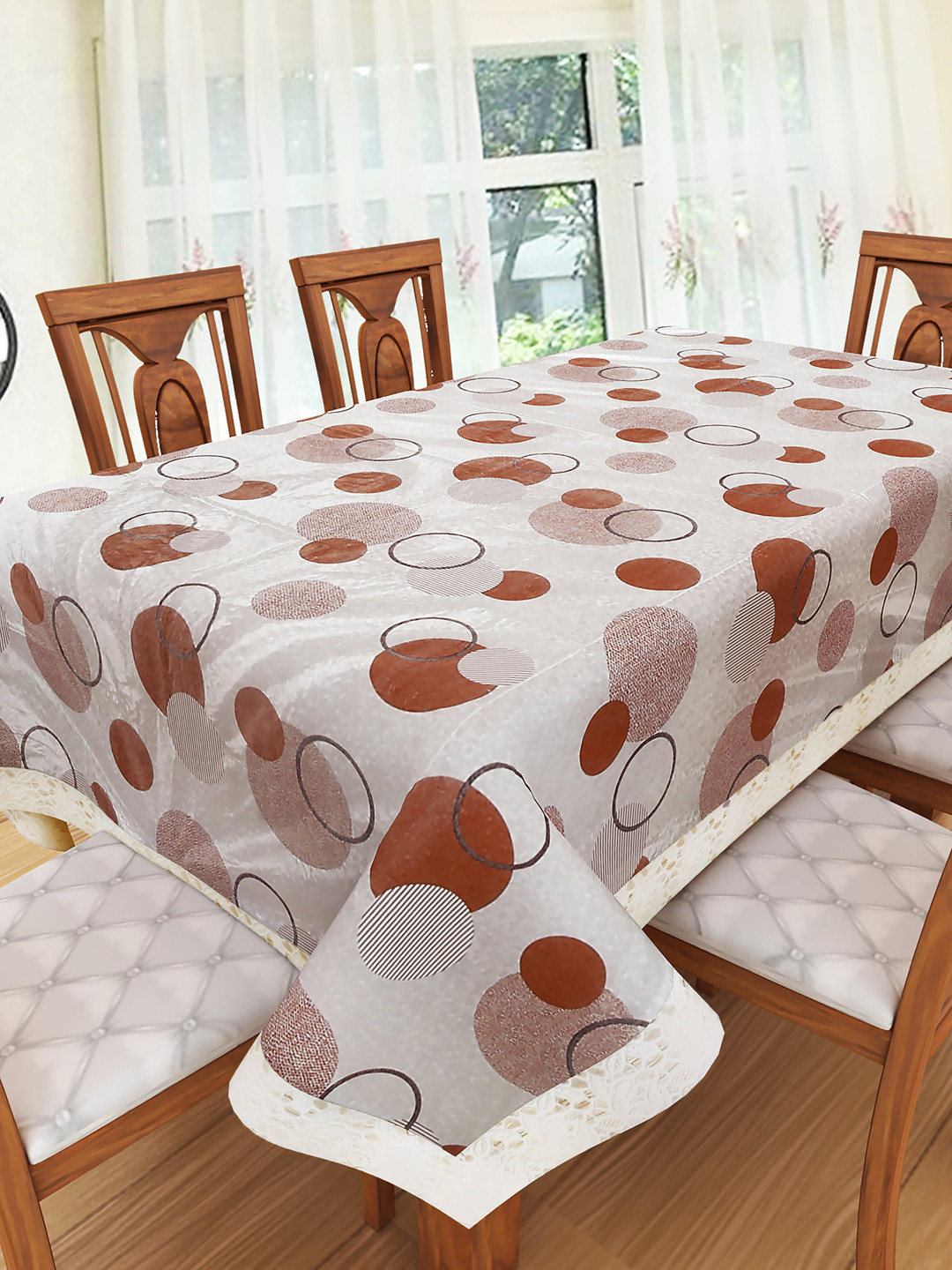 

Clasiko Brown & White 6 Seater Geometric Table Cover