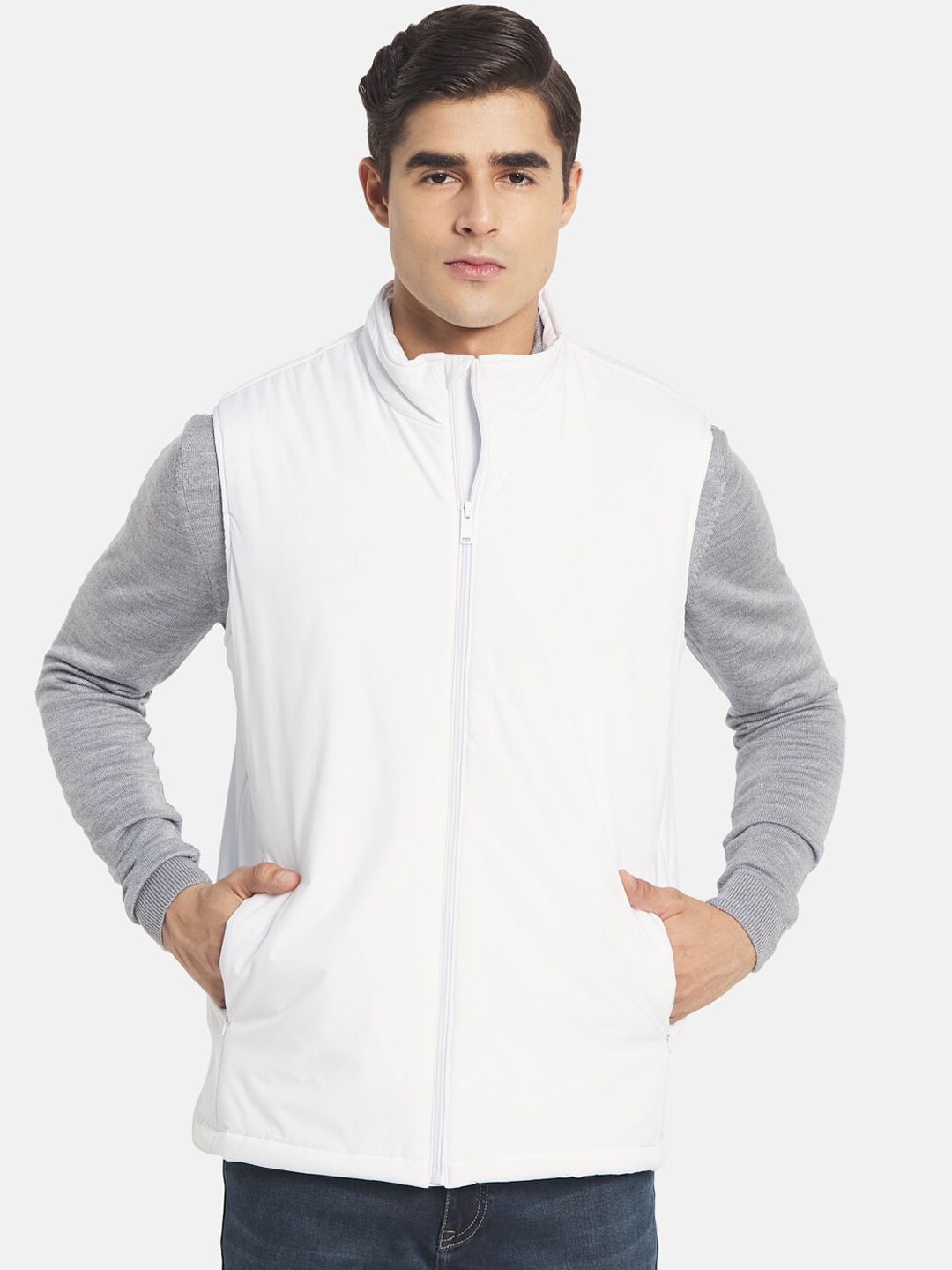 

METTLE Men White Solid Sleeveless Bomber Jacket