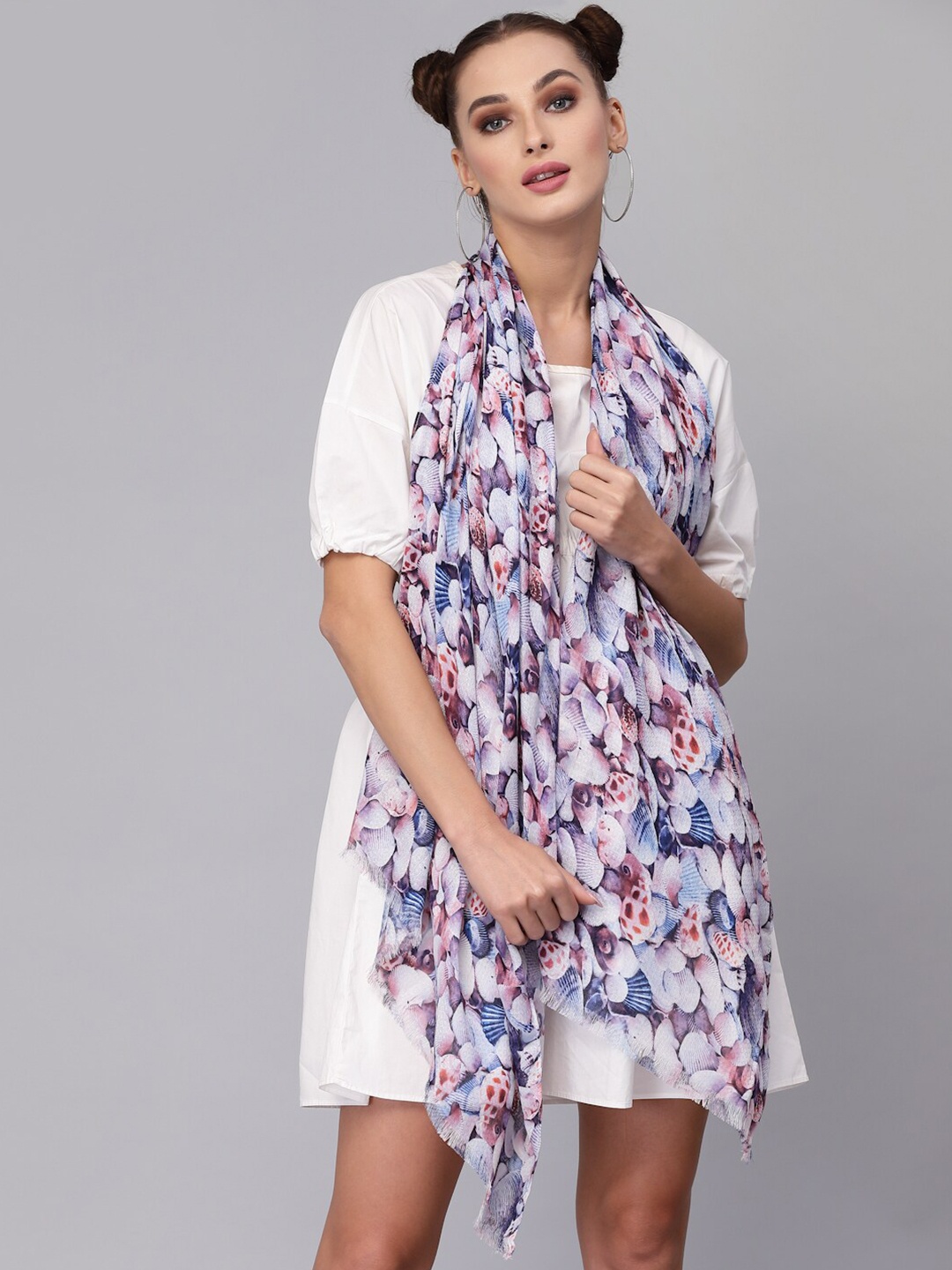 

J Style Women Blue & Peach-Coloured Printed Stole