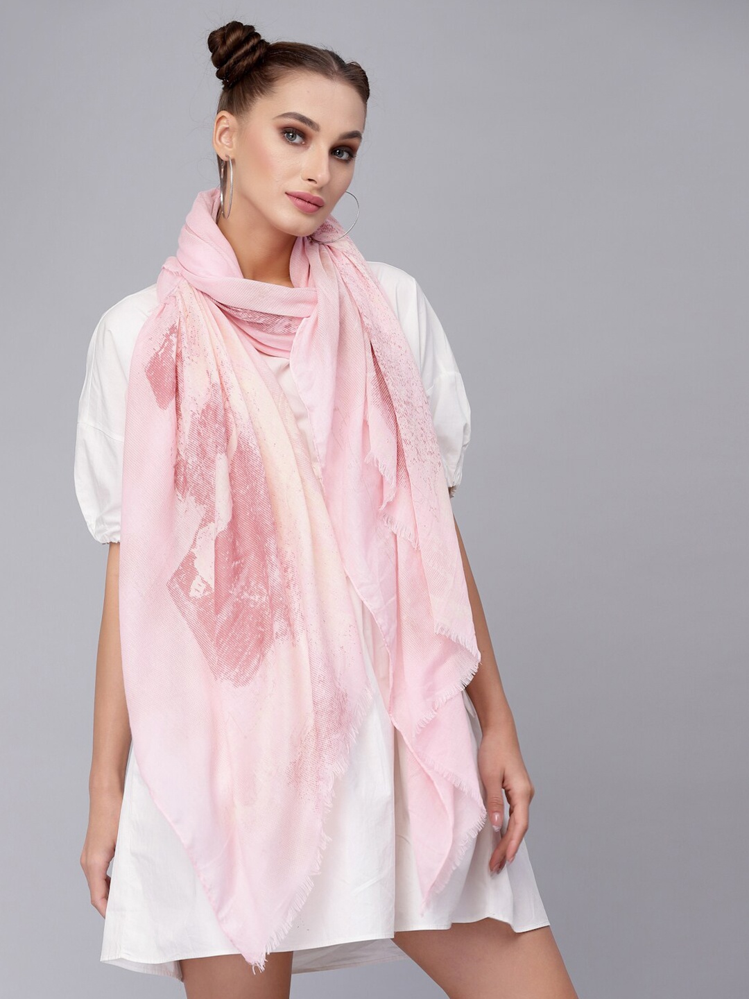 

J Style Women Pink & White Printed Stole
