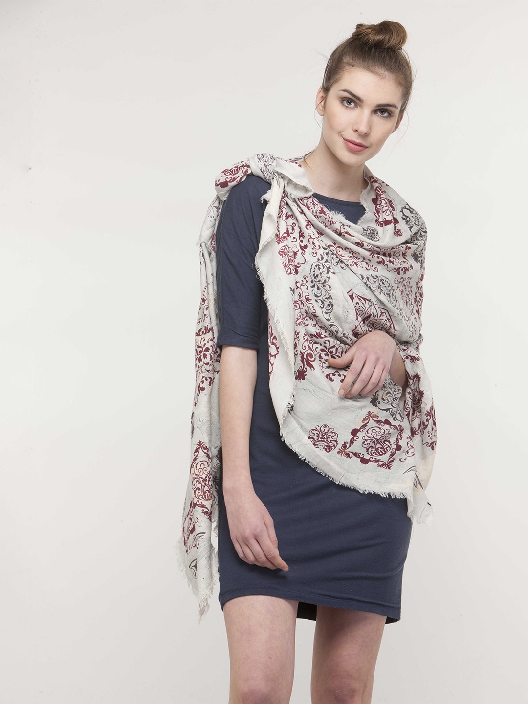 

J Style Women Cream-Coloured & Maroon Printed Stole