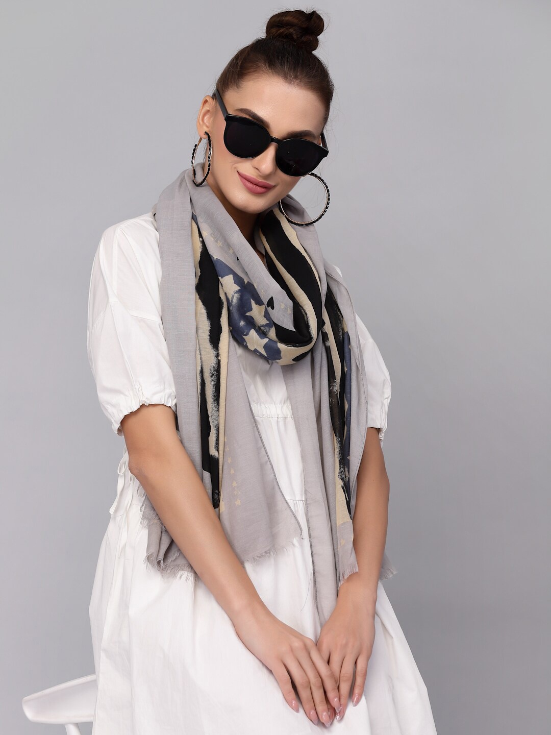 

J Style Women Grey & Black Printed Stole