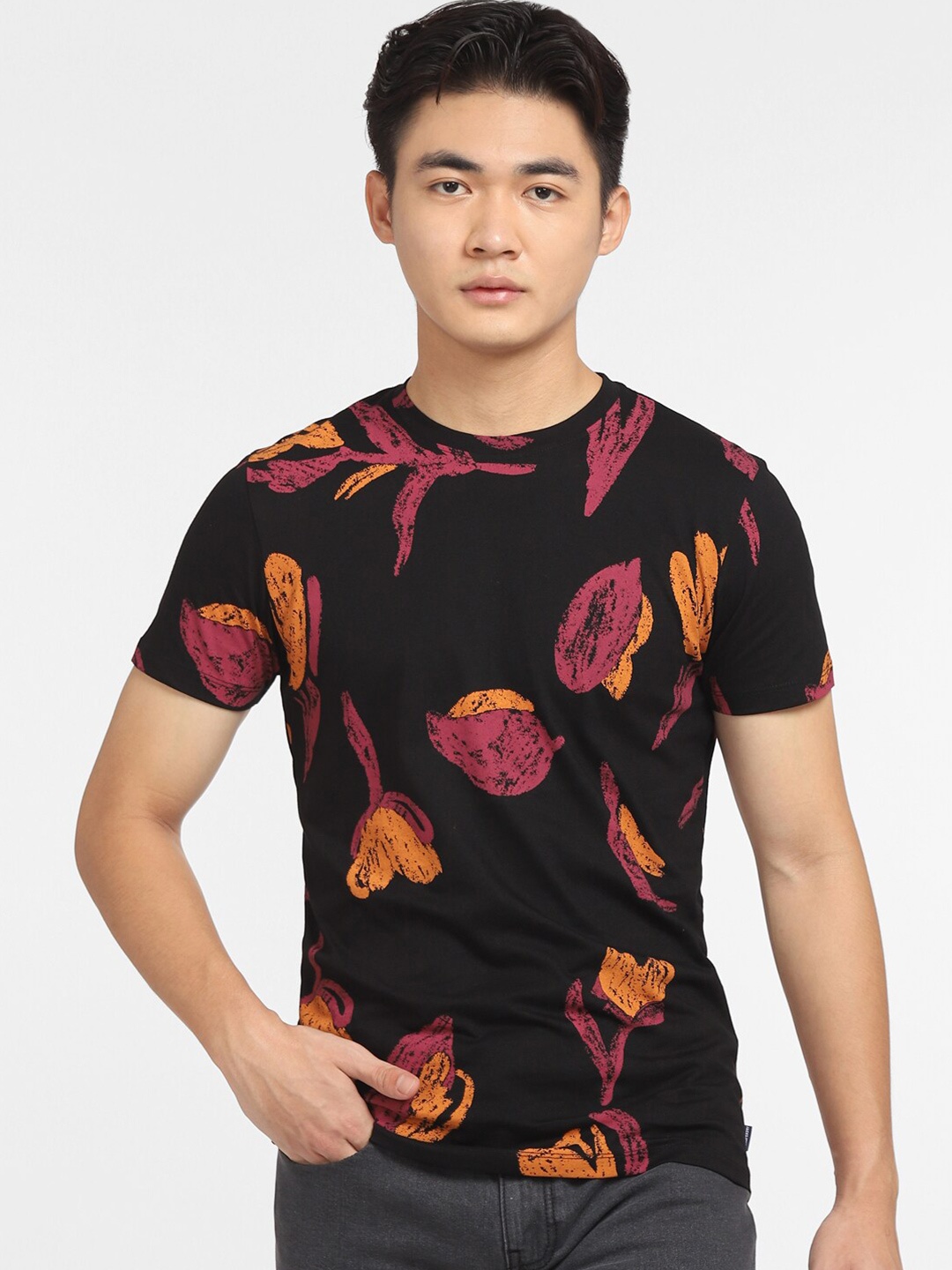 

Jack & Jones Men Black & Orange Printed Slim Fit Cotton T-shirt