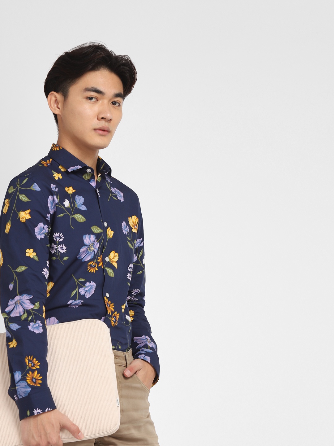 

Jack & Jones Men Blue Slim Fit Floral Printed Casual Cotton Shirt