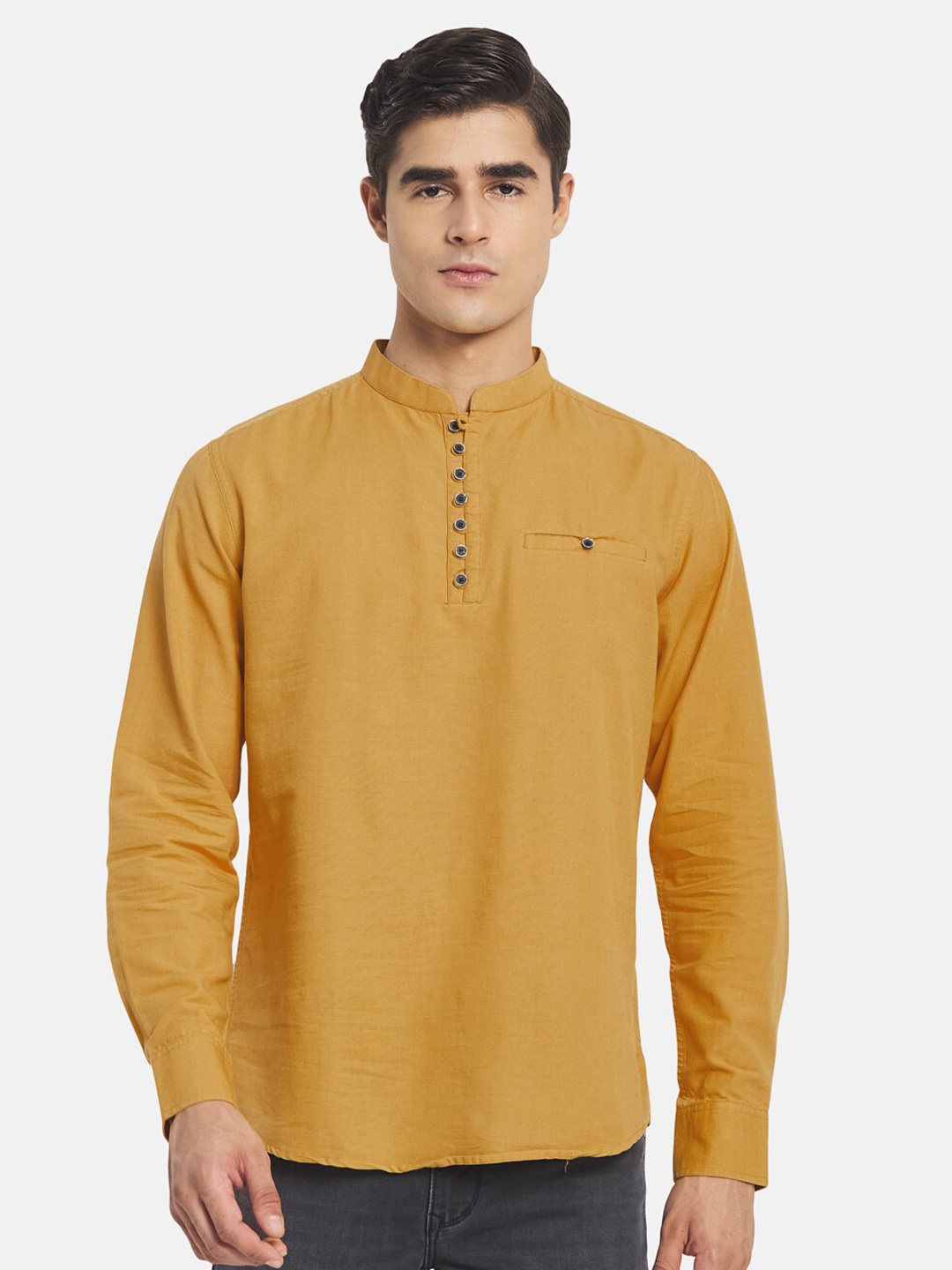 

METTLE Men Yellow Casual Shirt