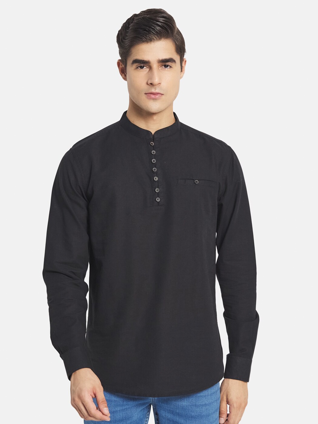 

METTLE Men Black Regular Fit Solid Cotton Casual Shirt