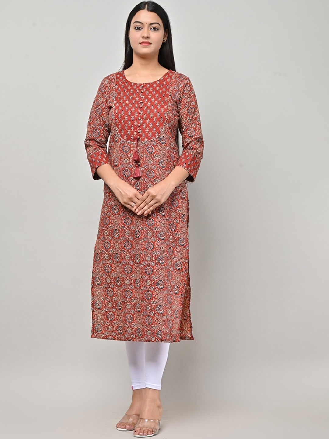 

Swasti Women Maroon & White Ethnic Motifs Floral Kurta