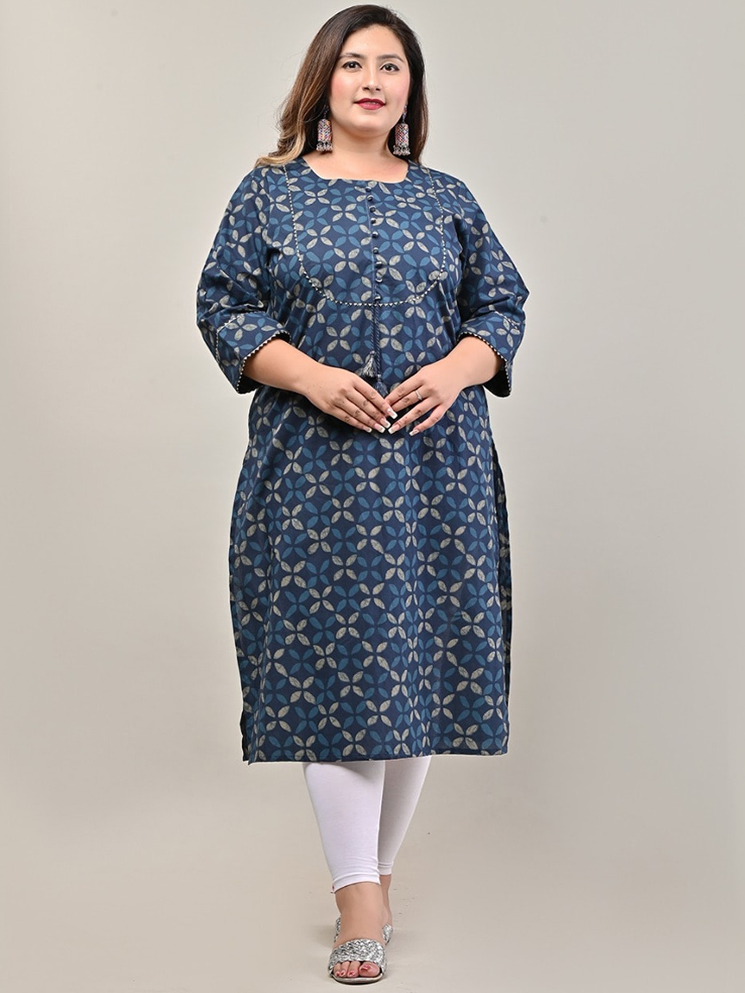 

Swasti Women Plus Size Blue Floral Printed Gotta Patti Floral Kurta